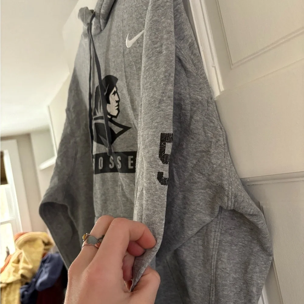 Men's Nike Grey Providence Friars Logo Club Fleece Pullover Hoodie - Picture 2 of 4